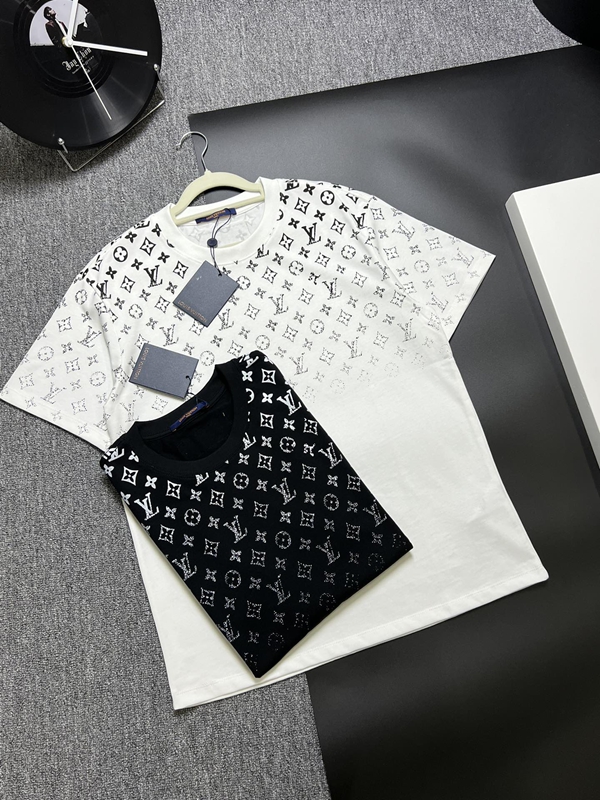 ブランドTシャツ正面デザイン